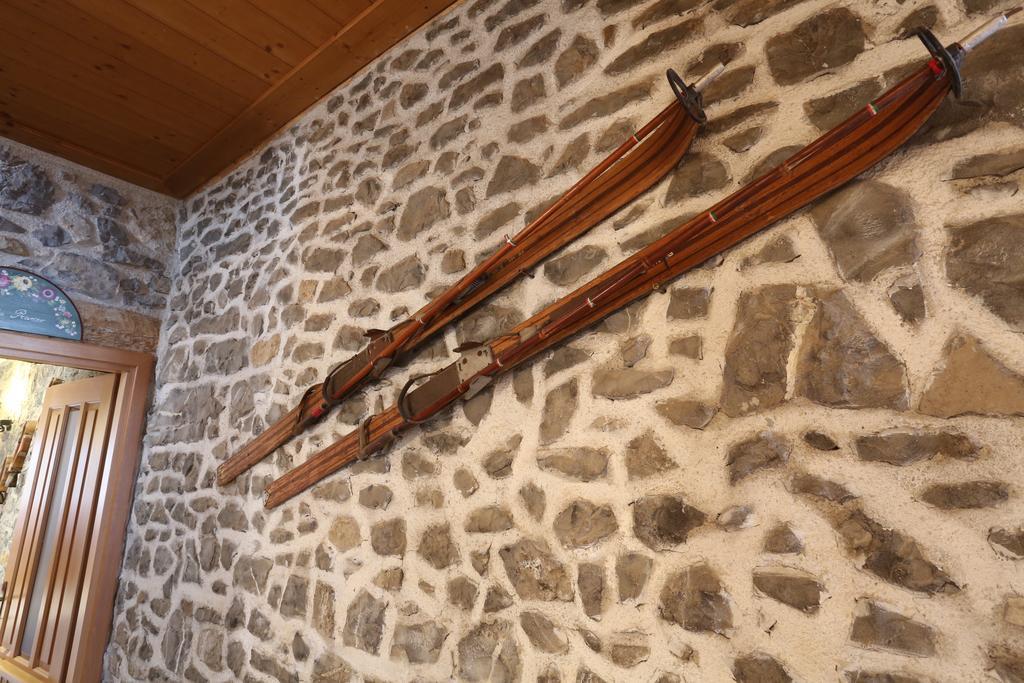 Albergo Centrale Forni di Sopra Exteriör bild