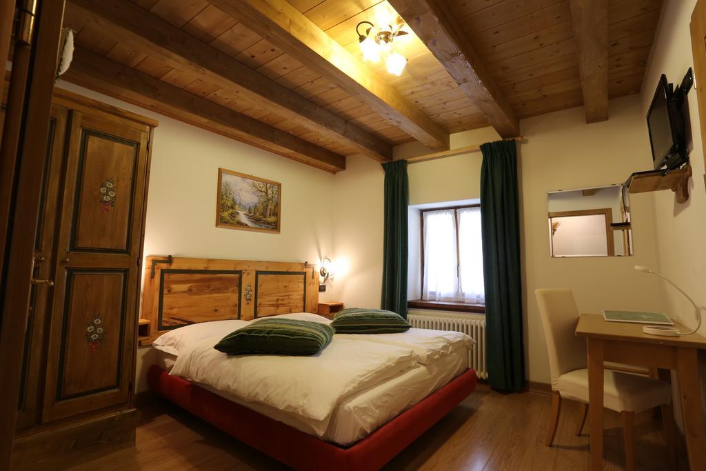 Albergo Centrale Forni di Sopra Rum bild