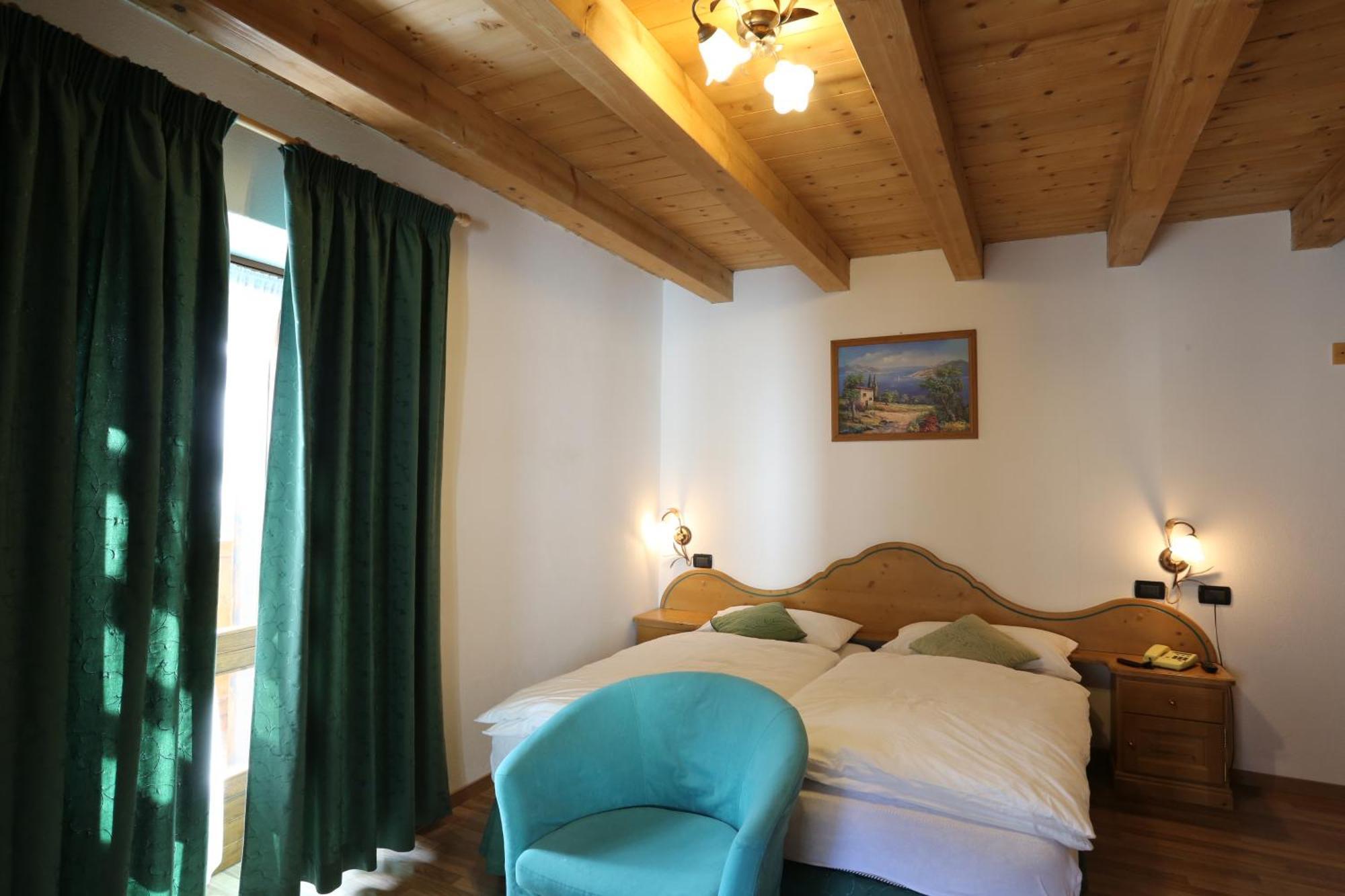 Albergo Centrale Forni di Sopra Rum bild