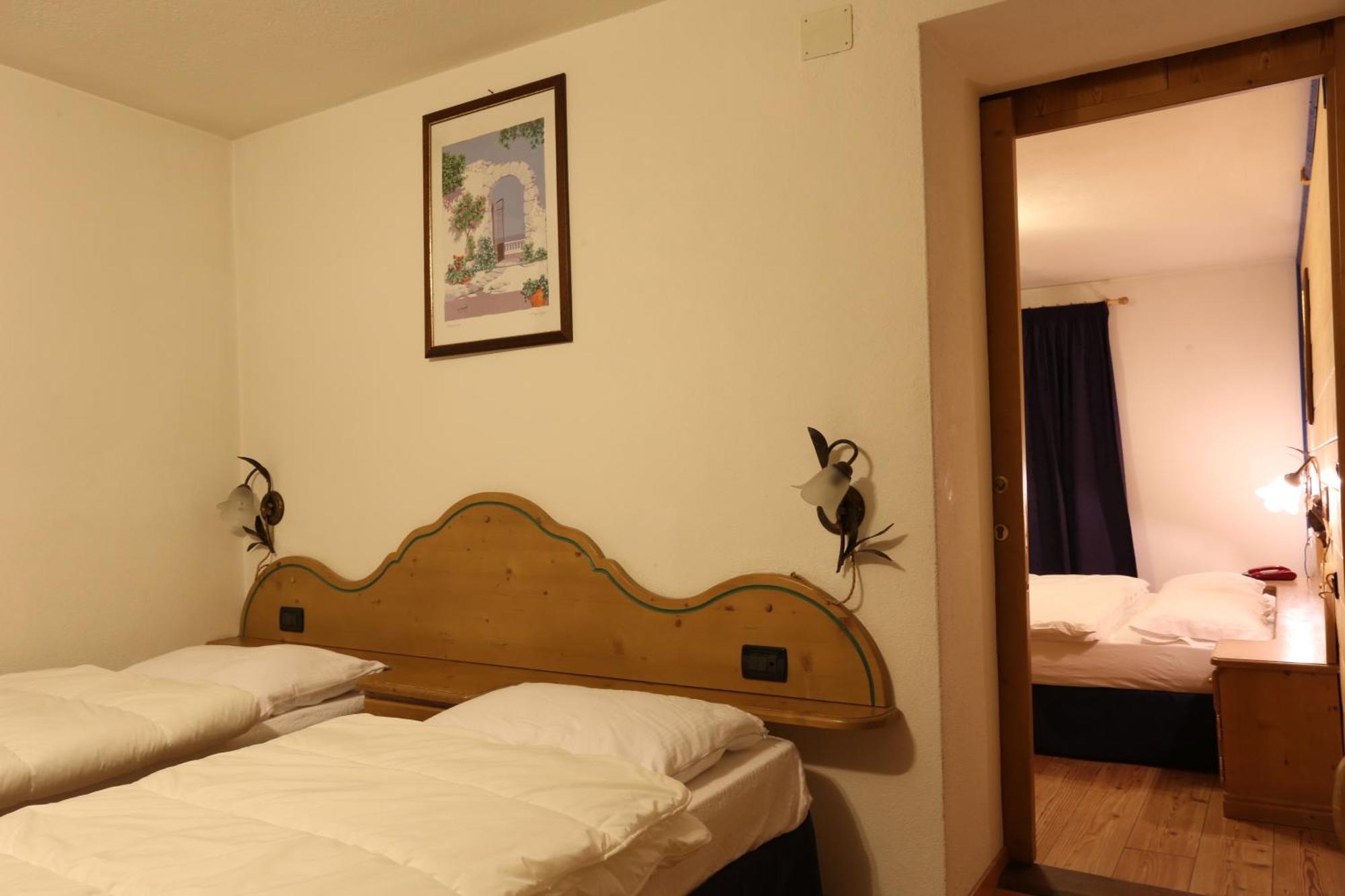 Albergo Centrale Forni di Sopra Rum bild